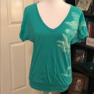 O’Neill v neck banded bottom blouse